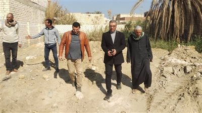 استمرار أعمال سحب تراكمات المياه بالوابور الجديدة بإطسا في الفيوم 