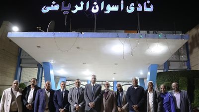محافظ أسوان: دعم الكامل لعودة الفريق الأول لكرة القدم لدورى الأضواء والشهرة 