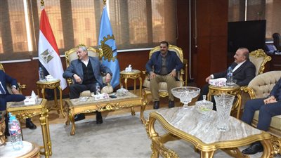 محافظ الغربية ورئيس شركة وطنية يبحثان التعاون لتنفيذ مشروعات جديدة