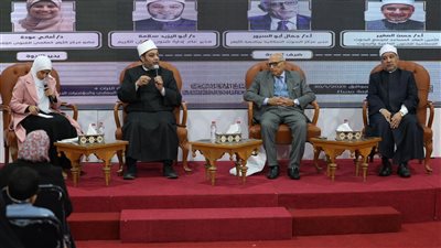 ندوة بجناح الأزهر توصي بالتعامل مع المستجدات الطبية وفق الضوابط الشرعية