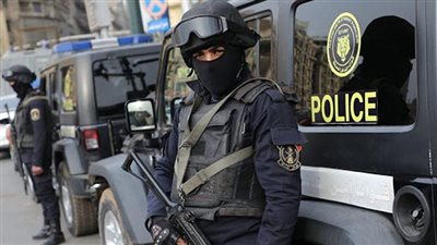 »ﻣﺮاﻫﻘﺔ« ﺗﺘﺨﻠﺺ ﻣﻦ ﻃﻔﻠﺘﻬﺎ ﺑﺈﻟﻘﺎﺋﻬﺎ ﻓﻰ اﻟﻤﻨﻮر