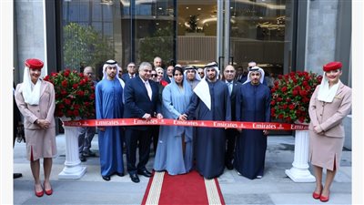 بحضور السفيرة الإماراتية ونائب وزير الطيران المصرى.. افتتاح مكتب طيران الإمارات الجديد في مصر