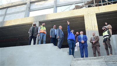النعمانى يتفقد العمل بمشروع صالة الألعاب الرياضية الدولية بجامعة سوهاج