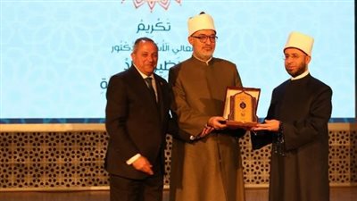 مفتي الجمهورية: القرآن الكريم أولى عناية كبرى بما يحقق مصالح الناس 