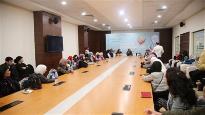 عرض تجارب  في ندوة 