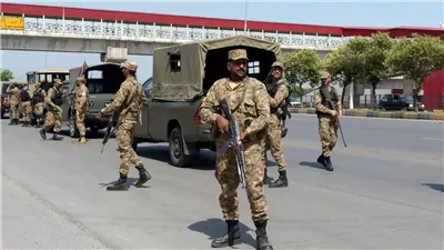 الجيش الباكستاني يعلن مقتل 18 من جنوده و23 مسلحا خلال عمليتين أمنيتين 