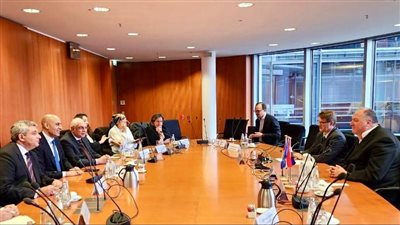 وزير التربية والتعليم يبحث تطوير التعليم الفني في ألمانيا