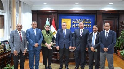 نقابة الصحفيين تُكرِّم رئيس جامعة الأسكندرية