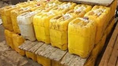 ضبط مصنعين لتعبئة وإنتاج زيوت طعام فاسدة بالإسكندرية