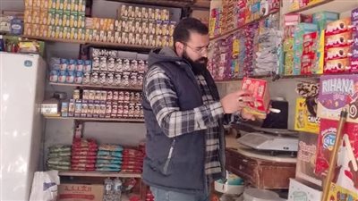 تحرير 33 محضراً في حملات على المحال التجارية بمركز الفشن