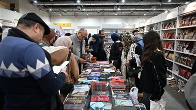 معرض القاهرة للكتاب يُسجل  364.321 زائرًا في اليوم العاش