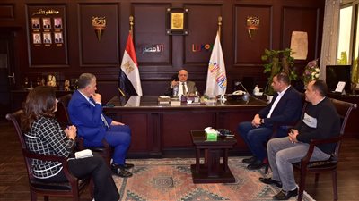 محافظ الأقصر يبحث خطة دعم الكهرباء لاستقبال “الصيف”