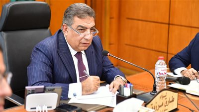 محافظ الدقهلية يعقد اجتماع تنسيقي لاطلاق قافلة إغاثة عاجلة لغزة