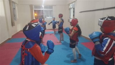 تدريبات  رياضية متنوعة بمركز شباب طوسون