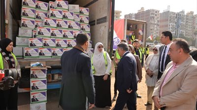 توزيع 16 ألف كرتونة مواد غذائية وأجهزة عرائس بالدقهلية