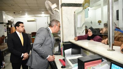 محافظ الفيوم يتفقد سير العمل بالمركز التكنولوجى بمجلس المدينة
