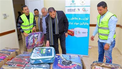 توزيع 1000 مساعدة عينية للأسر المستحقة بقرى الوادي الجديد 