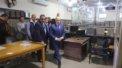 محافظ كفرالشيخ يتفقد المركز التكنولوجي لخدمة المواطنين بالرياض