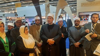 وكيل أوقاف الغربية والأئمة في زيارة معرض القاهرة