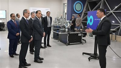 رئيس الوزراء يطلع على أنشطة مركز إمحوتب للإبداع والتطوير لتنمية شركات الإلكترونيات