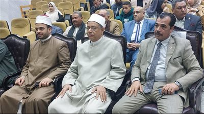 وكيل وزارة الأوقاف بسوهاج يشهد احتفالية 