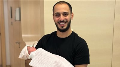 الوليد مقداد يُرزق بطفلته الأولى (شاهد)