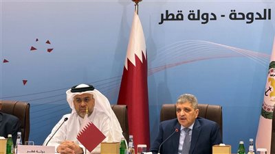 قناة السويس تبحث تداعيات الوضع بالبحر الأحمر 