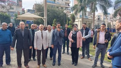 رئيس جامعة بنها يشهد تجربة محاكاة خطة إخلاء لأحد مبانى الجامعة