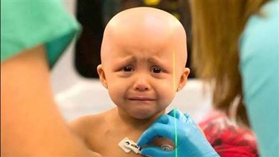 أمل جديد لمرضى السرطان بلقاح بريطاني.. استشاري: محاولات علمية لصالح المصابين