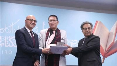 عيد عبدالحليم: حين أكتب الشعر فأنا أكتب نفسي.. وأهدي الجائزة لجيل التسعينيات