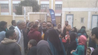 وكيل صحة بني سويف توقيع الكشف الطبي على 396 مواطن 