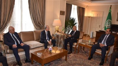   أبو الغيط يستقبل رئيس الوزراء الفلسطيني ويؤكد: تسريع الإغاثة وإعادة الإعمار لقطع الطريق على التهجير