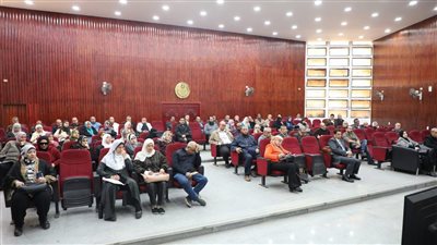 التربية والتعليم تنظم ورشة عمل لتدريب معلمي الصف الأول الإعدادي