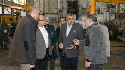 وزير الإنتاج الحربي في زيارة مفاجئة لشركة حلوان للصناعات الهندسية