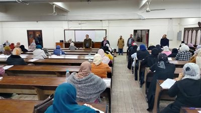 المشرف على الأروقة يتفقد اختبارات العلوم الشرعية والعربية بالجامع الأزهر