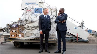 مسؤولي الصحة في أفريقيا يضغط على الولايات المتحدة لاستئناف المساعدات الصحية