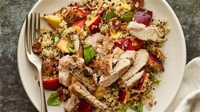 دراسات تكشف أفضل وأسوأ توقيت لتناول الغداء