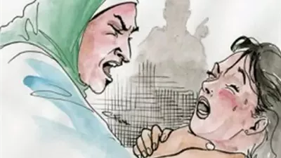 تجردت من مشاعرة الأمومة.. سيدة تشنق نجلها بالبحيرة| تفاصيل 