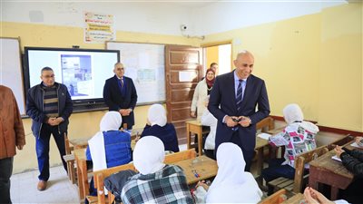 وزير التربية والتعليم يتابع انطلاق الفصل الدراسي الثاني في الدقهلية (صور) 