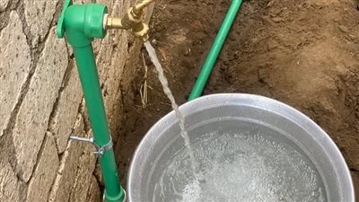 70 وصلة مياه شرب للأسر الأولى بالرعاية بمركزي الحسينية وفاقوس