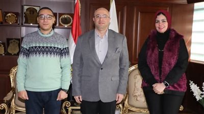 محافظ بني سويف: تمكين المرأة في المناصب التنفيذية ركيزة أساسية للتنمية