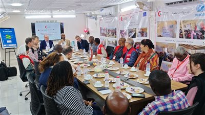 مباحثات للهلال الأحمر السوداني ونظرائه من أربعة دول لزيادة الدعم 