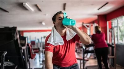 الكرياتين وعلاقته بالرياضة.. فوائده وآثاره الجانبية 