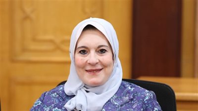 رئيس جامعة الأزهر يكرم فرسان الجودة وأوائل خريجات كلية العلوم بنات القاهرة