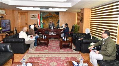 إنشاء مركز الخدمات المتكاملة ومجمع صناعات الزيتون بيوسف الصديق فى الفيوم