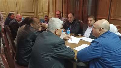 محافظ القليوبية يواصل لقاءاته الأسبوعية بالمواطنين بمدينه الخانكة