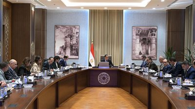 مقترحات حكومية لتخفيف الرسوم والأعباء المالية عن المستثمرين