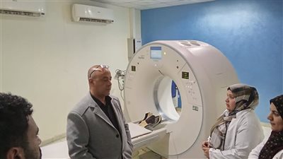 وكيل صحة المنوفية يواصل جولاته الليلية المفاجئة  لمجمع أشمون الطبي ووحدة شما الصحية ويُحول المتغيبين للتحقيق