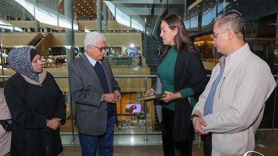 حاكم ولاية بينانج الماليزية في زيارة لمكتبة الإسكندرية