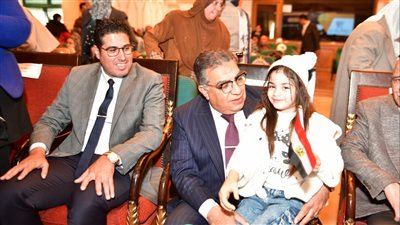 محافظ الدقهلية يفتتح معرض 